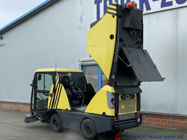 Schmidt Johnston Bucher CX 201 Sweeper Kehren + Sprühen - Yol süpürme aracı: fotoğraf 4 Schmidt Johnston Bucher CX 201 Sweeper Kehren + Sprühen - Yol süpürme aracı: fotoğraf 4