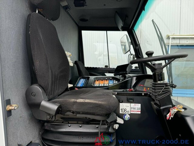 Schmidt MFH 5500 3 Besen + Hochdruckreiniger mit Lanze - Yol süpürme aracı: fotoğraf 2 Schmidt MFH 5500 3 Besen + Hochdruckreiniger mit Lanze - Yol süpürme aracı: fotoğraf 2