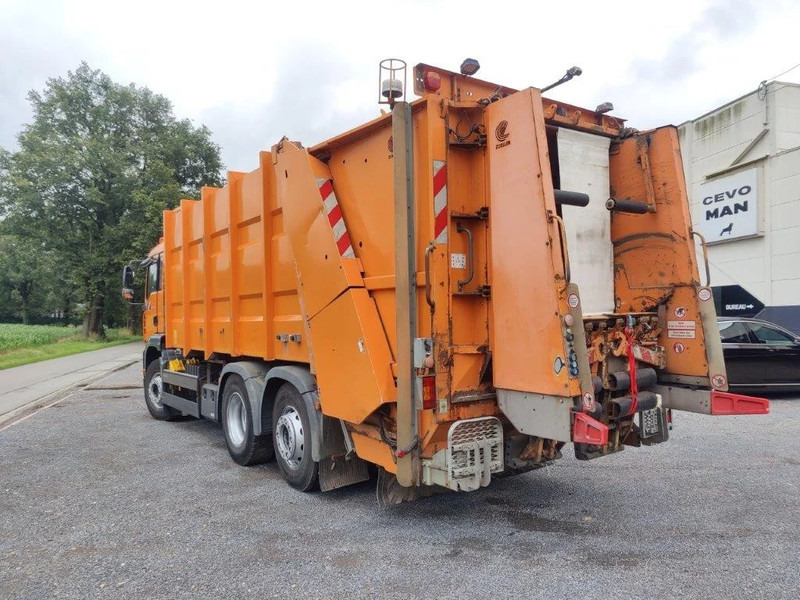 MAN TGA 26.320 6x2 garbage truck ZOELLER - Çöp kamyonu: fotoğraf 4 MAN TGA 26.320 6x2 garbage truck ZOELLER - Çöp kamyonu: fotoğraf 4