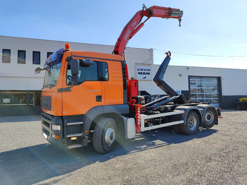 MAN TGA 28.310 Container / Fassi F130 - Kancalı yükleyici kamyon, Vinçli kamyon: fotoğraf 4 MAN TGA 28.310 Container / Fassi F130 - Kancalı yükleyici kamyon, Vinçli kamyon: fotoğraf 4