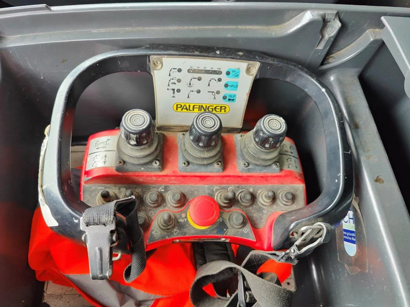 MAN TGL 12.250 City-Abroller Container + Palfinger PK5001 Remote - Kancalı yükleyici kamyon, Vinçli kamyon: fotoğraf 5 MAN TGL 12.250 City-Abroller Container + Palfinger PK5001 Remote - Kancalı yükleyici kamyon, Vinçli kamyon: fotoğraf 5