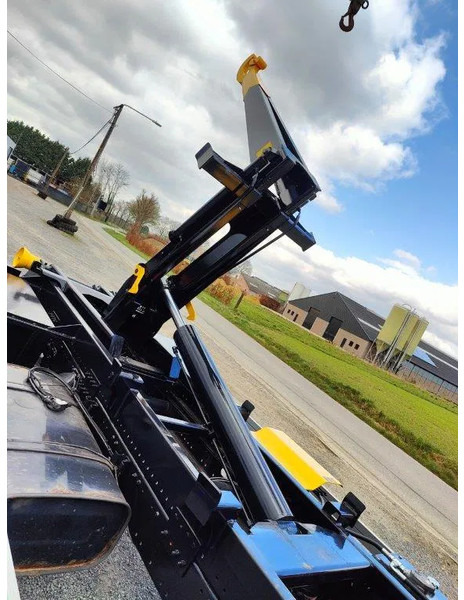 MAN TGL 12.250 Containersysteem Jimeca met kraan Palfinger PK4501 - Kancalı yükleyici kamyon, Vinçli kamyon: fotoğraf 3 MAN TGL 12.250 Containersysteem Jimeca met kraan Palfinger PK4501 - Kancalı yükleyici kamyon, Vinçli kamyon: fotoğraf 3