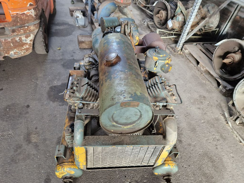 Motor ve yedek parça Deutz F2L912: fotoğraf 9