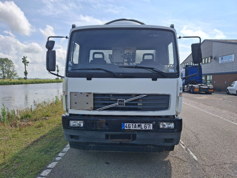 Volvo FL 250 GAS / LPG - Tanker kamyon: fotoğraf 3 Volvo FL 250 GAS / LPG - Tanker kamyon: fotoğraf 3