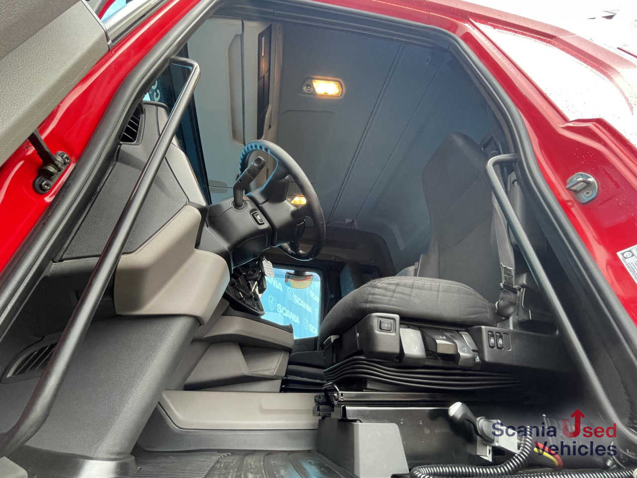 SCANIA R 450 A4x2NB DIFF-L RETARDER FULL AIR HYDRO 8T - Çekici: fotoğraf 4 SCANIA R 450 A4x2NB DIFF-L RETARDER FULL AIR HYDRO 8T - Çekici: fotoğraf 4