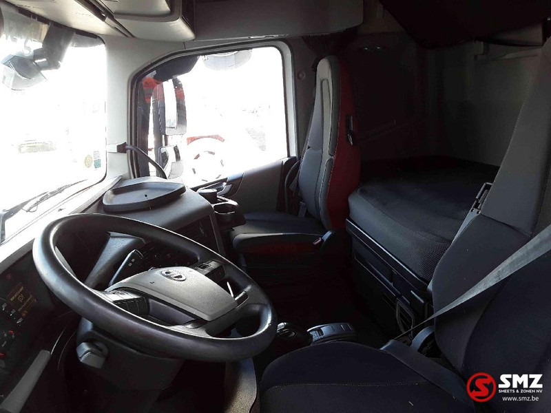 İç mekan fotoğrafi 1: Çekici Volvo FH 500 Globe Ipark Cool 2tanks Top