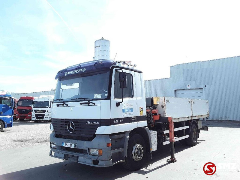 Mercedes-Benz Actros 1831 165000km lames - Sal/ Açık kasa kamyon: fotoğraf 3 Mercedes-Benz Actros 1831 165000km lames - Sal/ Açık kasa kamyon: fotoğraf 3