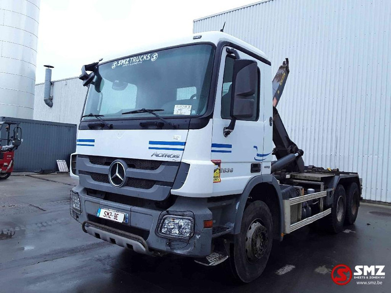 Mercedes-Benz Actros 2636 6x4 manual - Konteynır taşıyıcı/ Yedek karoser kamyon: fotoğraf 3 Mercedes-Benz Actros 2636 6x4 manual - Konteynır taşıyıcı/ Yedek karoser kamyon: fotoğraf 3