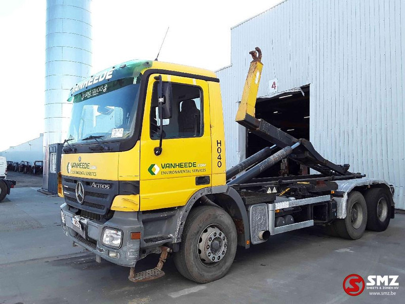 Mercedes-Benz Actros 2636 6x4 steel lames 3x - Konteynır taşıyıcı/ Yedek karoser kamyon: fotoğraf 3 Mercedes-Benz Actros 2636 6x4 steel lames 3x - Konteynır taşıyıcı/ Yedek karoser kamyon: fotoğraf 3