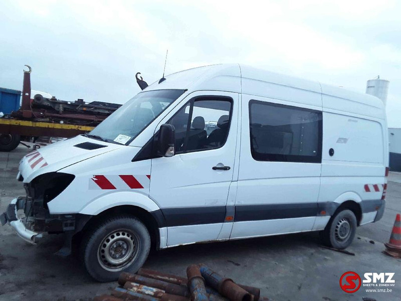 Mercedes-Benz Sprinter 311 accident - Kapalı kasa kamyonet: fotoğraf 5 Mercedes-Benz Sprinter 311 accident - Kapalı kasa kamyonet: fotoğraf 5