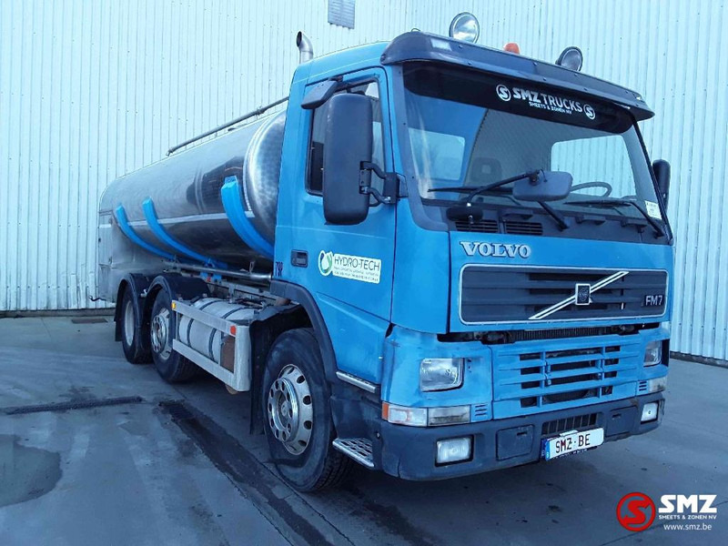 Volvo FM 320 6x2 inox - Tanker kamyon: fotoğraf 1 Volvo FM 320 6x2 inox - Tanker kamyon: fotoğraf 1