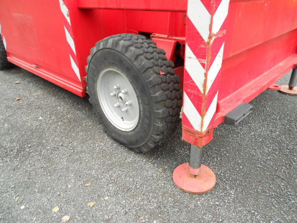 Makasli platform Scherenarbeitsbühne Liftlux SL205-25D4WD, AH 22 Scherenarbeitsbühne Liftlux SL205-25D4WD, AH 22: fotoğraf 11