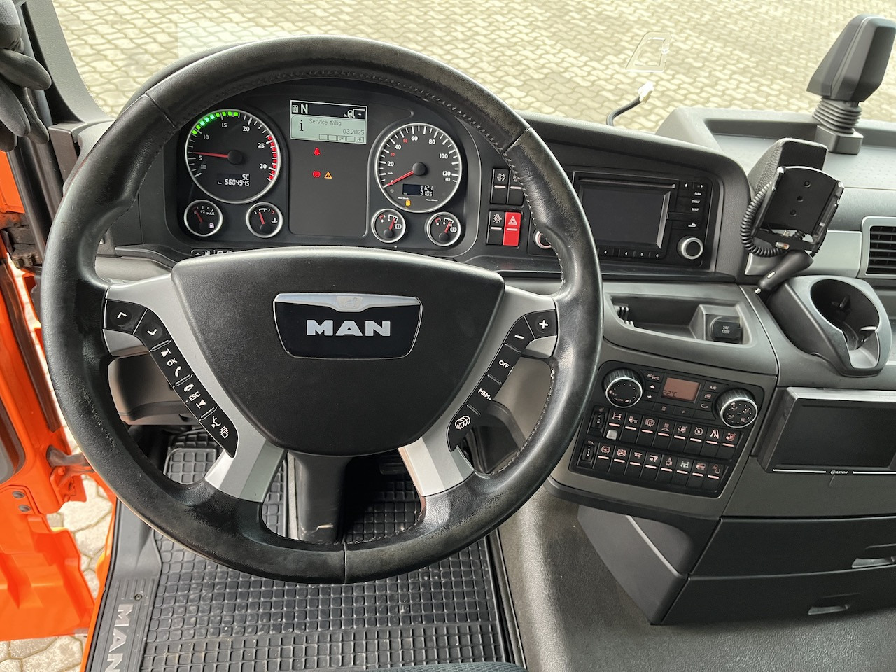 MAN TGX 26.480 6x2 Atlas 145.2 Baustoff - Sal/ Açık kasa kamyon, Vinçli kamyon: fotoğraf 2 MAN TGX 26.480 6x2 Atlas 145.2 Baustoff - Sal/ Açık kasa kamyon, Vinçli kamyon: fotoğraf 2