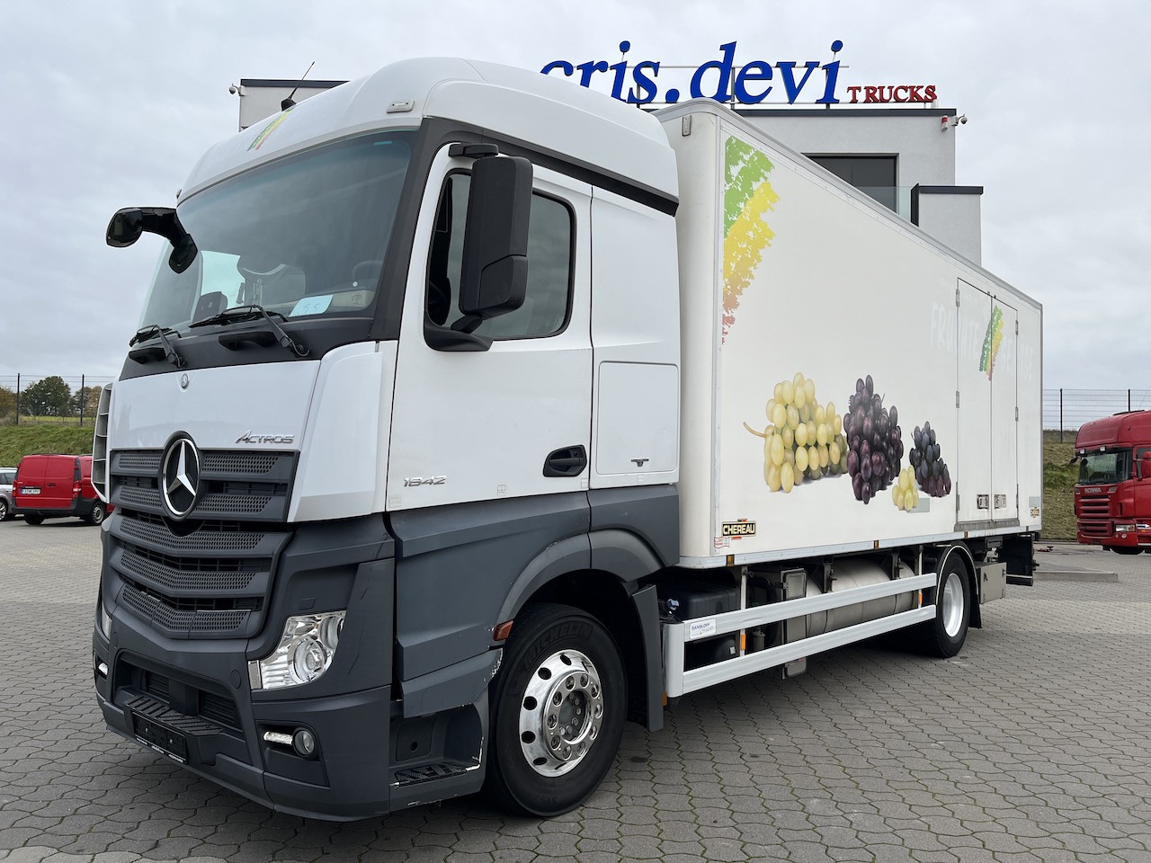 Mercedes-Benz 1842 4x2 LBW Kühlung Flüssigstickstoff GAS - Refrijeratör kamyon: fotoğraf 1 Mercedes-Benz 1842 4x2 LBW Kühlung Flüssigstickstoff GAS - Refrijeratör kamyon: fotoğraf 1