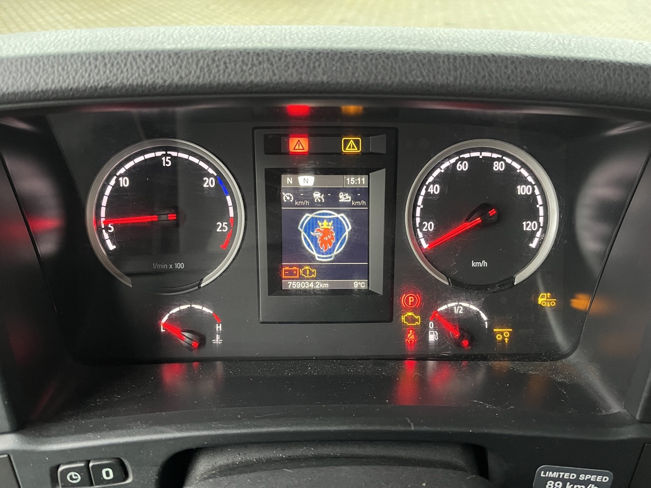 Scania R 450 6x2 Geränkezug + Orten Anhänger - Taşınması içecek kamyon: fotoğraf 4 Scania R 450 6x2 Geränkezug + Orten Anhänger - Taşınması içecek kamyon: fotoğraf 4