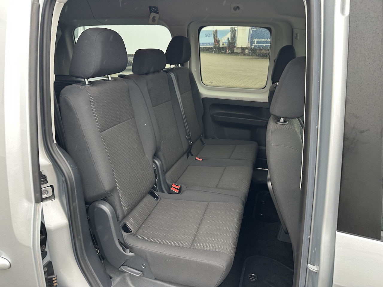 VW Caddy Maxi Paravan Umbau Rollstuhl Heckeinstieg - Çift kabin kamyonet: fotoğraf 2 VW Caddy Maxi Paravan Umbau Rollstuhl Heckeinstieg - Çift kabin kamyonet: fotoğraf 2