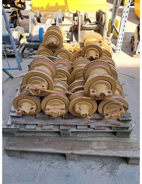 Komatsu D61PX-24 - TRACK ROLLERS - Çerçeve/ Şasi - İş makinaları: fotoğraf 1 Komatsu D61PX-24 - TRACK ROLLERS - Çerçeve/ Şasi - İş makinaları: fotoğraf 1