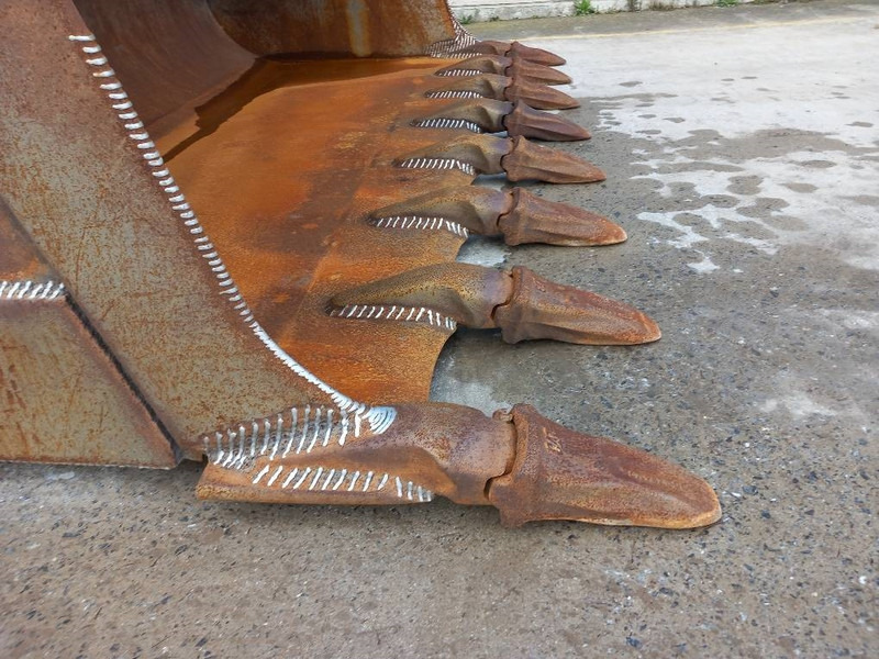 Komatsu WA500-7 - Tekerlekli yükleyici: fotoğraf 4 Komatsu WA500-7 - Tekerlekli yükleyici: fotoğraf 4