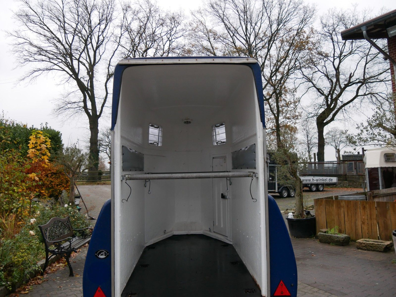 Böckmann Uno schwenkbare Klappe Fohlengitter - Hayvan nakil aracı römork: fotoğraf 4 Böckmann Uno schwenkbare Klappe Fohlengitter - Hayvan nakil aracı römork: fotoğraf 4