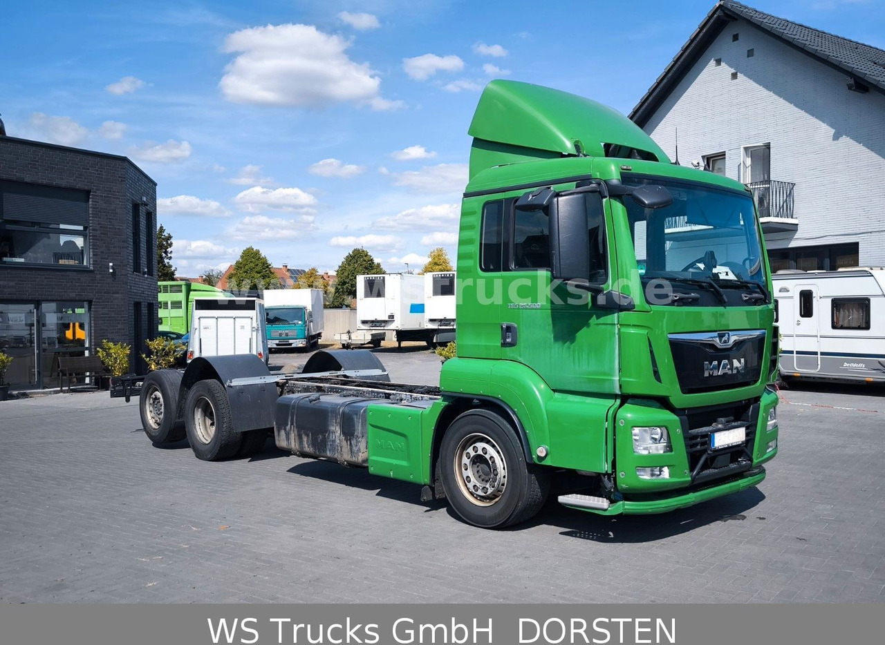 MAN TGS 26.500 6x2 Luft/Luft Lenkachse Intader - Şasi kamyon: fotoğraf 1 MAN TGS 26.500 6x2 Luft/Luft Lenkachse Intader - Şasi kamyon: fotoğraf 1