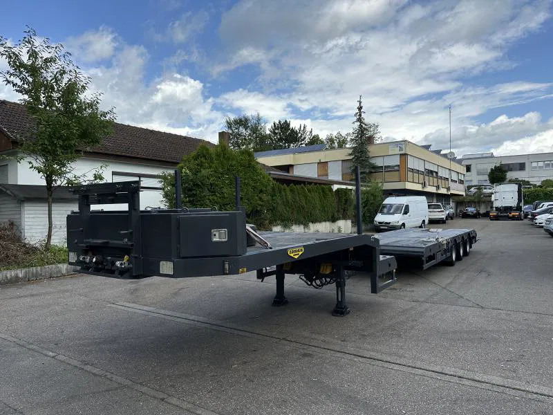 Broshuis Tele Semi Tieflader Luft 4.5 m auszieh u. 3 m verb Tele Semi Tieflader Luft 4.5 m auszieh u. 3 m verbreiterb. - Alçak çerçeveli platform dorse: fotoğraf 1 Broshuis Tele Semi Tieflader Luft 4.5 m auszieh u. 3 m verb Tele Semi Tieflader Luft 4.5 m auszieh u. 3 m verbreiterb. - Alçak çerçeveli platform dorse: fotoğraf 1
