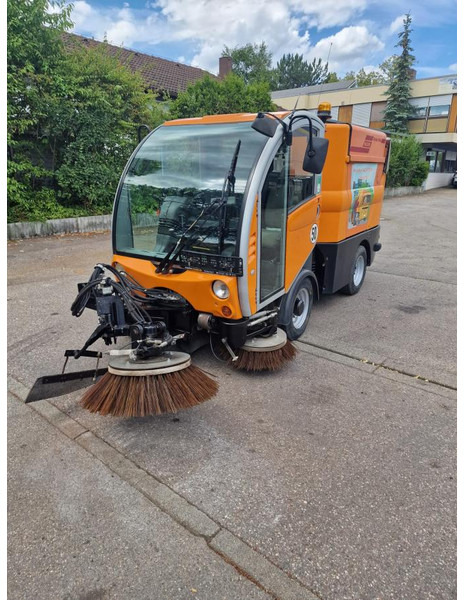 Bucher Kehrmaschine BUCHER-GUYER Kehrmaschine EG 4.500 kg Diesel Topzustand - Yer süpürme makinası: fotoğraf 4 Bucher Kehrmaschine BUCHER-GUYER Kehrmaschine EG 4.500 kg Diesel Topzustand - Yer süpürme makinası: fotoğraf 4