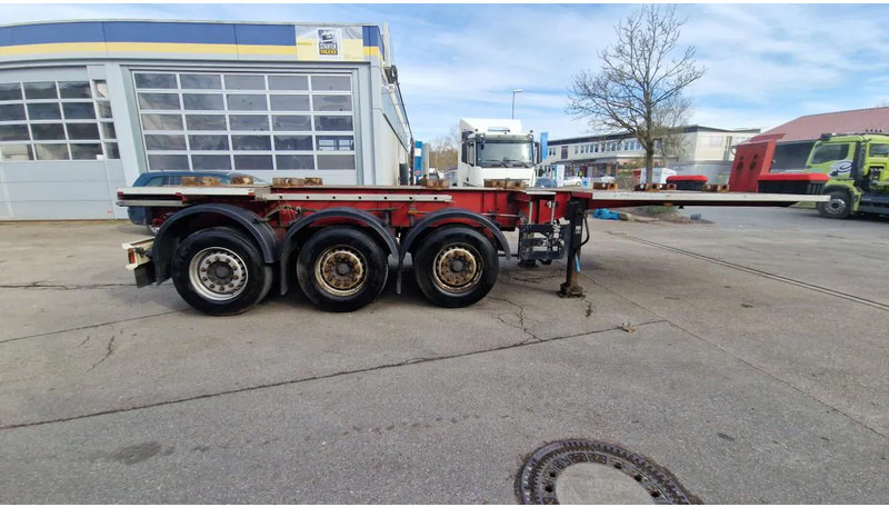 Schwarzmüller kurzes 3- Achs Chassis ADR für Chemie Spezialbehäl kurzes 3- Achs Chassis ADR für Chemie Spezialbehälter - Konteynır taşıyıcı/ Yedek karoser dorse: fotoğraf 3 Schwarzmüller kurzes 3- Achs Chassis ADR für Chemie Spezialbehäl kurzes 3- Achs Chassis ADR für Chemie Spezialbehälter - Konteynır taşıyıcı/ Yedek karoser dorse: fotoğraf 3