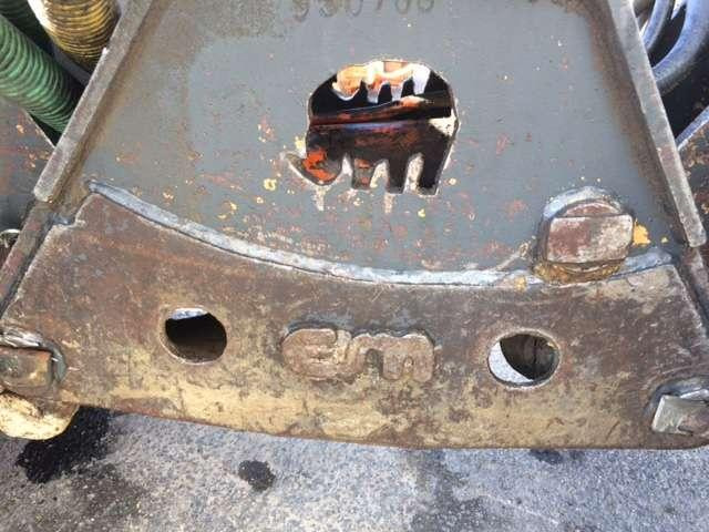 Pour Camion - 800mm avec Rotator - Çeneli kepçe: fotoğraf 3 Pour Camion - 800mm avec Rotator - Çeneli kepçe: fotoğraf 3