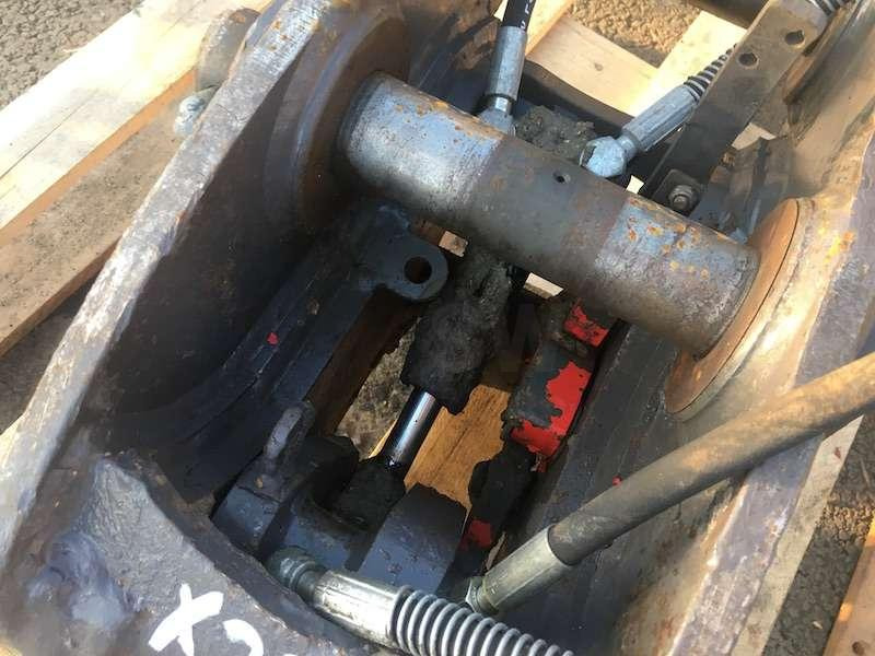 VOLVO Coupleur Hydraulique VOLVO montage origine ECR50 - Çabuk bağlantı - İş makinaları: fotoğraf 2 VOLVO Coupleur Hydraulique VOLVO montage origine ECR50 - Çabuk bağlantı - İş makinaları: fotoğraf 2