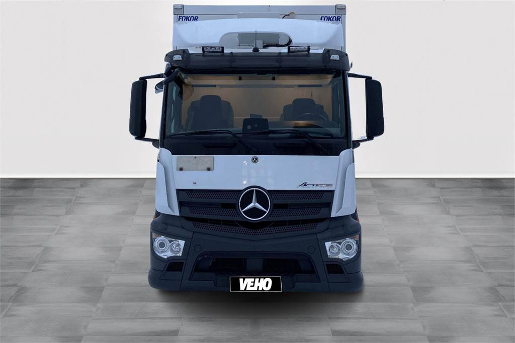 Mercedes-Benz ACTROS 1827 LNR Fokor 8,7m Ksa umpikori - Kapalı kasa kamyon: fotoğraf 2 Mercedes-Benz ACTROS 1827 LNR Fokor 8,7m Ksa umpikori - Kapalı kasa kamyon: fotoğraf 2