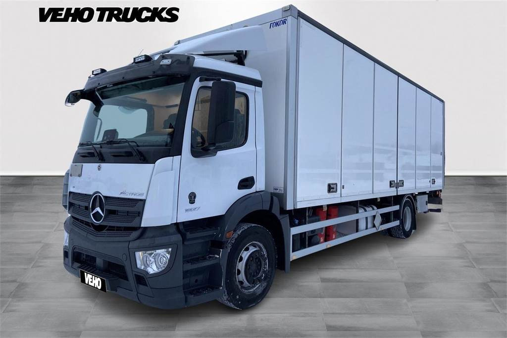 Mercedes-Benz ACTROS 1827 LNR Fokor 8,7m Ksa umpikori - Kapalı kasa kamyon: fotoğraf 1 Mercedes-Benz ACTROS 1827 LNR Fokor 8,7m Ksa umpikori - Kapalı kasa kamyon: fotoğraf 1