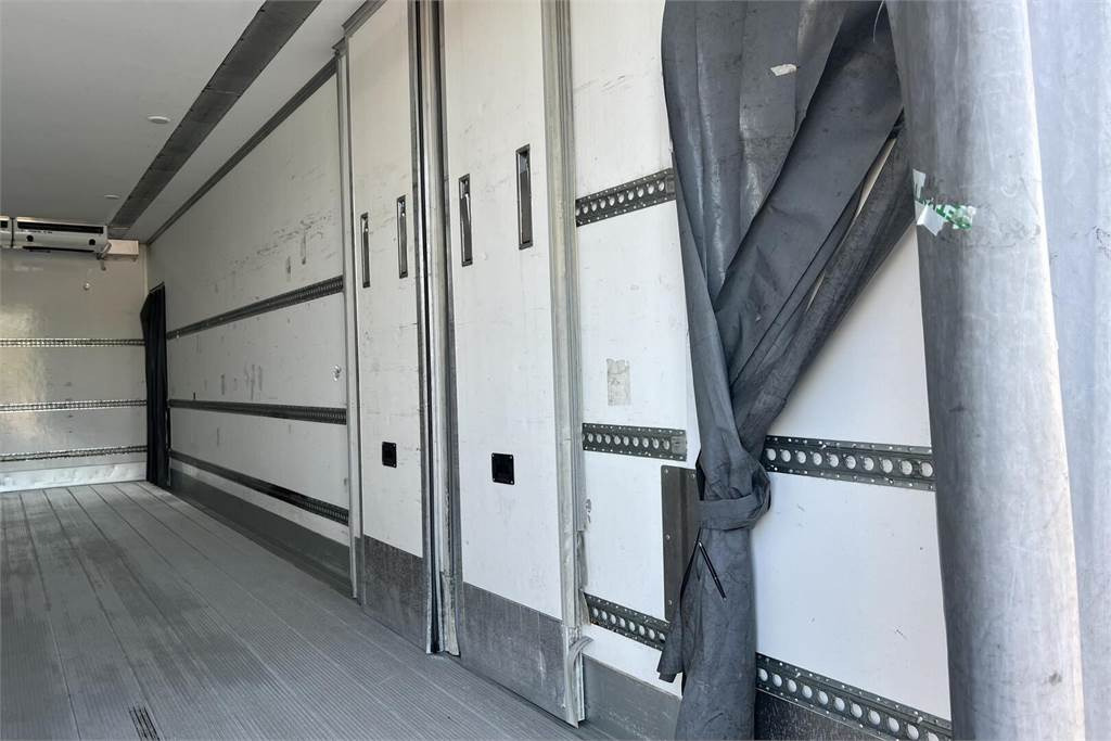 Izotermik kamyon Mercedes-Benz ACTROS 2546L-6X2/ 60 FRC 07/2026: fotoğraf 9