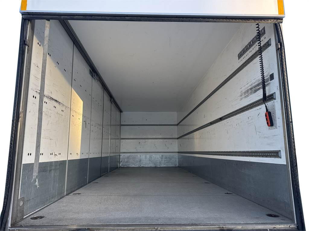 Kapalı kasa kamyon Mercedes-Benz Atego 1223L Ksa-kori + PL: fotoğraf 8