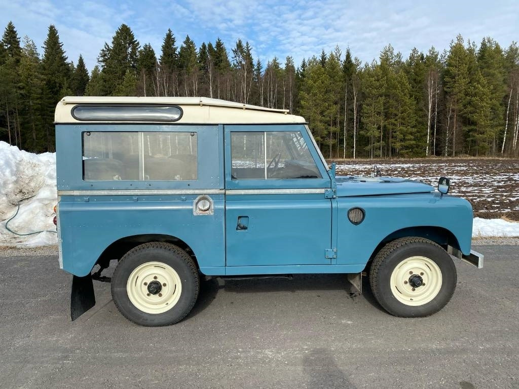 Land Rover Regular Station Wagon - Binek araba: fotoğraf 4 Land Rover Regular Station Wagon - Binek araba: fotoğraf 4