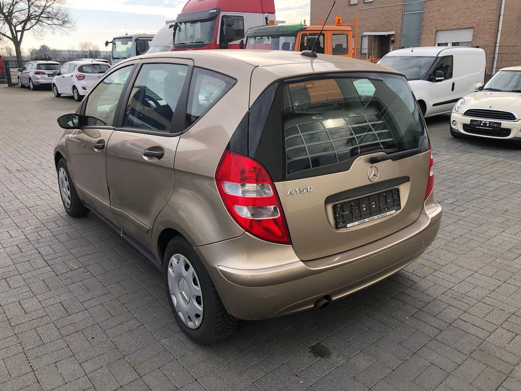 Mercedes-Benz A 150 A -Klasse A 150 - Binek araba: fotoğraf 3 Mercedes-Benz A 150 A -Klasse A 150 - Binek araba: fotoğraf 3