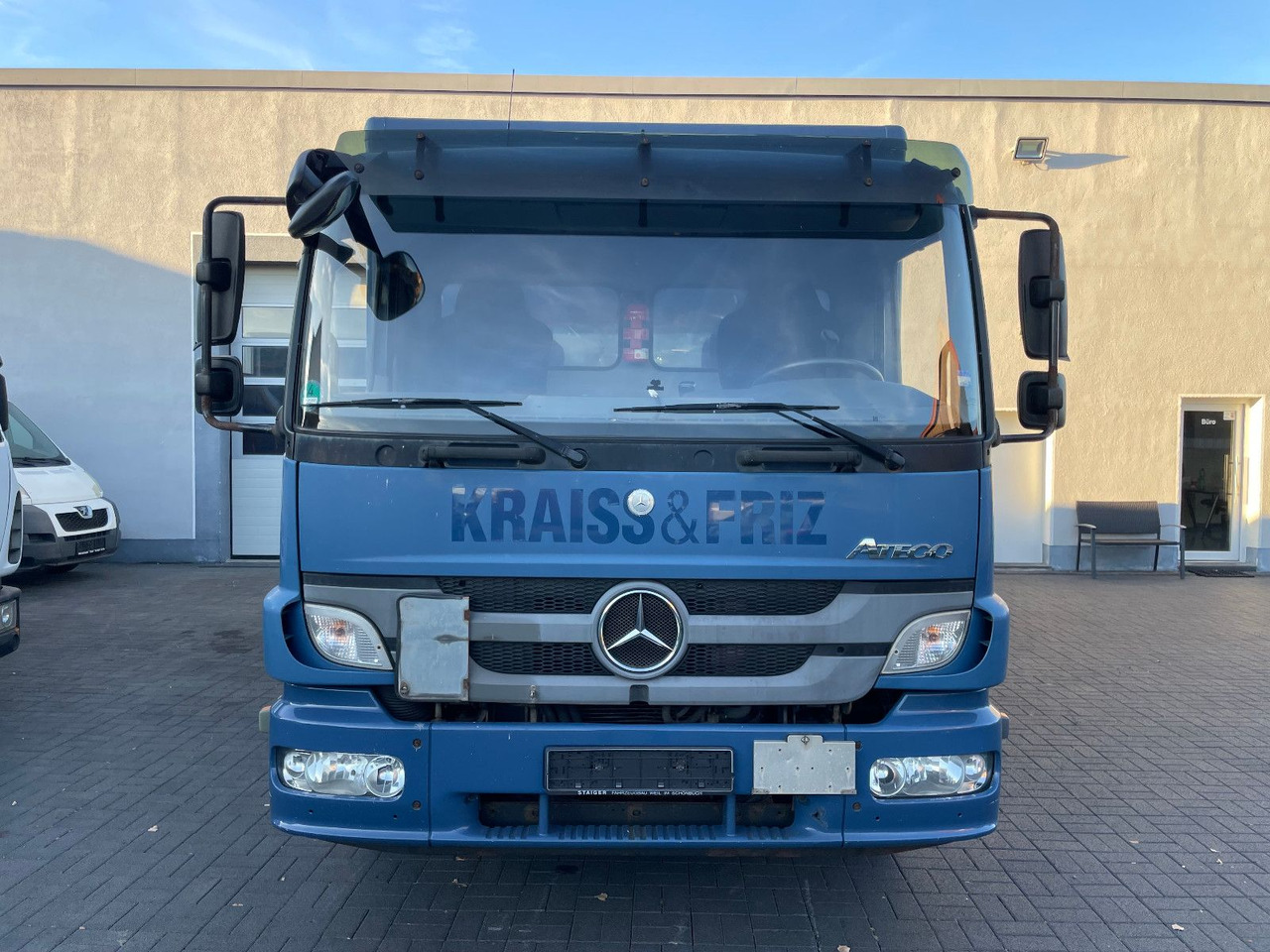 Mercedes-Benz Atego 2 6-Zyl. 4x2 1224 Klima, Radstand: 3.56m. - Kapalı kasa kamyon: fotoğraf 3 Mercedes-Benz Atego 2 6-Zyl. 4x2 1224 Klima, Radstand: 3.56m. - Kapalı kasa kamyon: fotoğraf 3