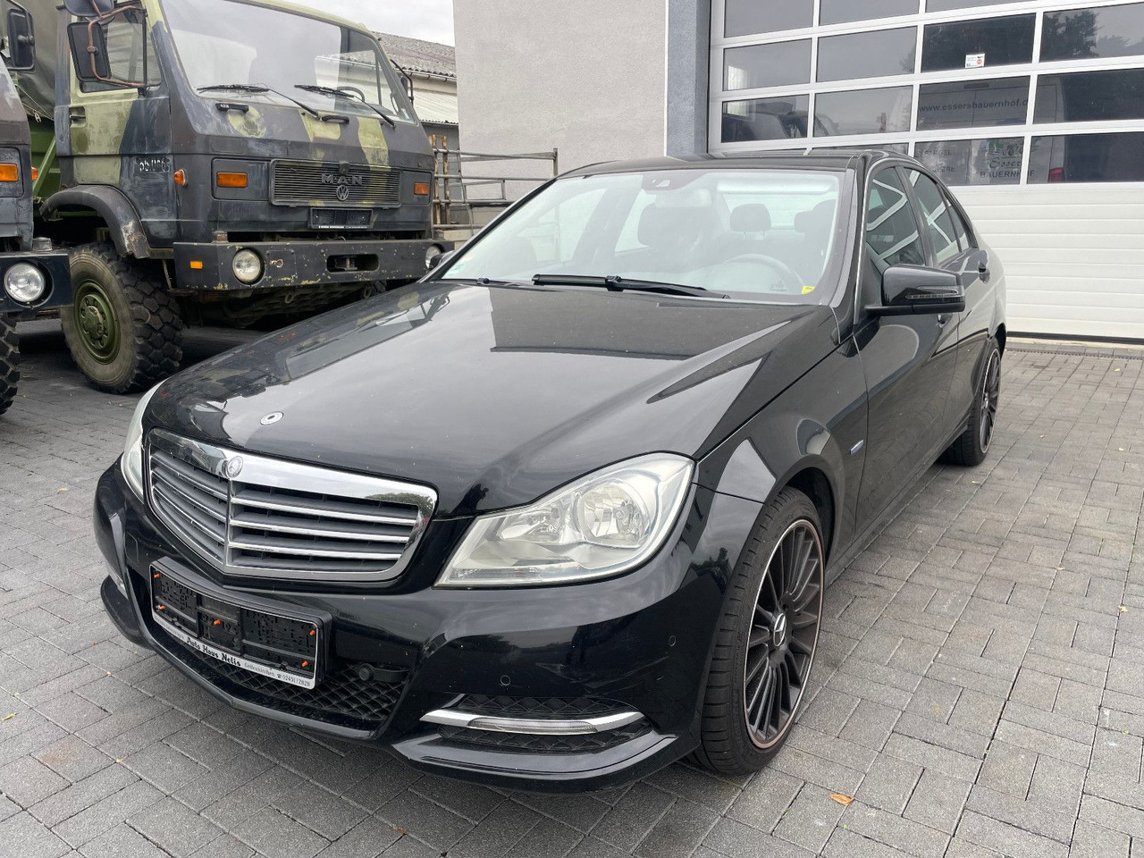 Mercedes-Benz C 180 C -Klasse Lim. C 180 CGI BlueEfficiency - Sedan araba: fotoğraf 3 Mercedes-Benz C 180 C -Klasse Lim. C 180 CGI BlueEfficiency - Sedan araba: fotoğraf 3