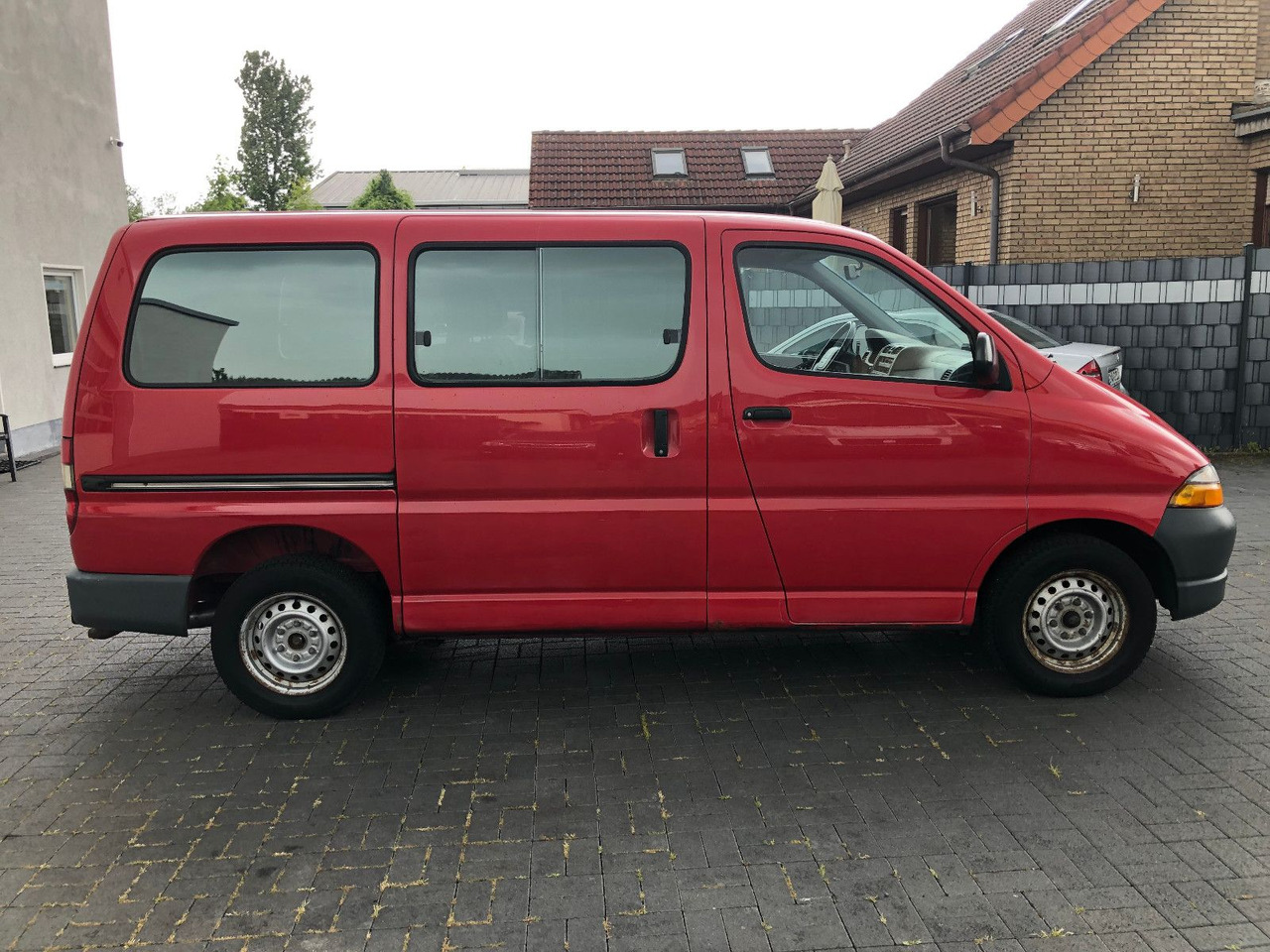 Toyota Hiace 2.7 i Benziner, 9-Sitzer, 1. Hand - Minivan: fotoğraf 5 Toyota Hiace 2.7 i Benziner, 9-Sitzer, 1. Hand - Minivan: fotoğraf 5