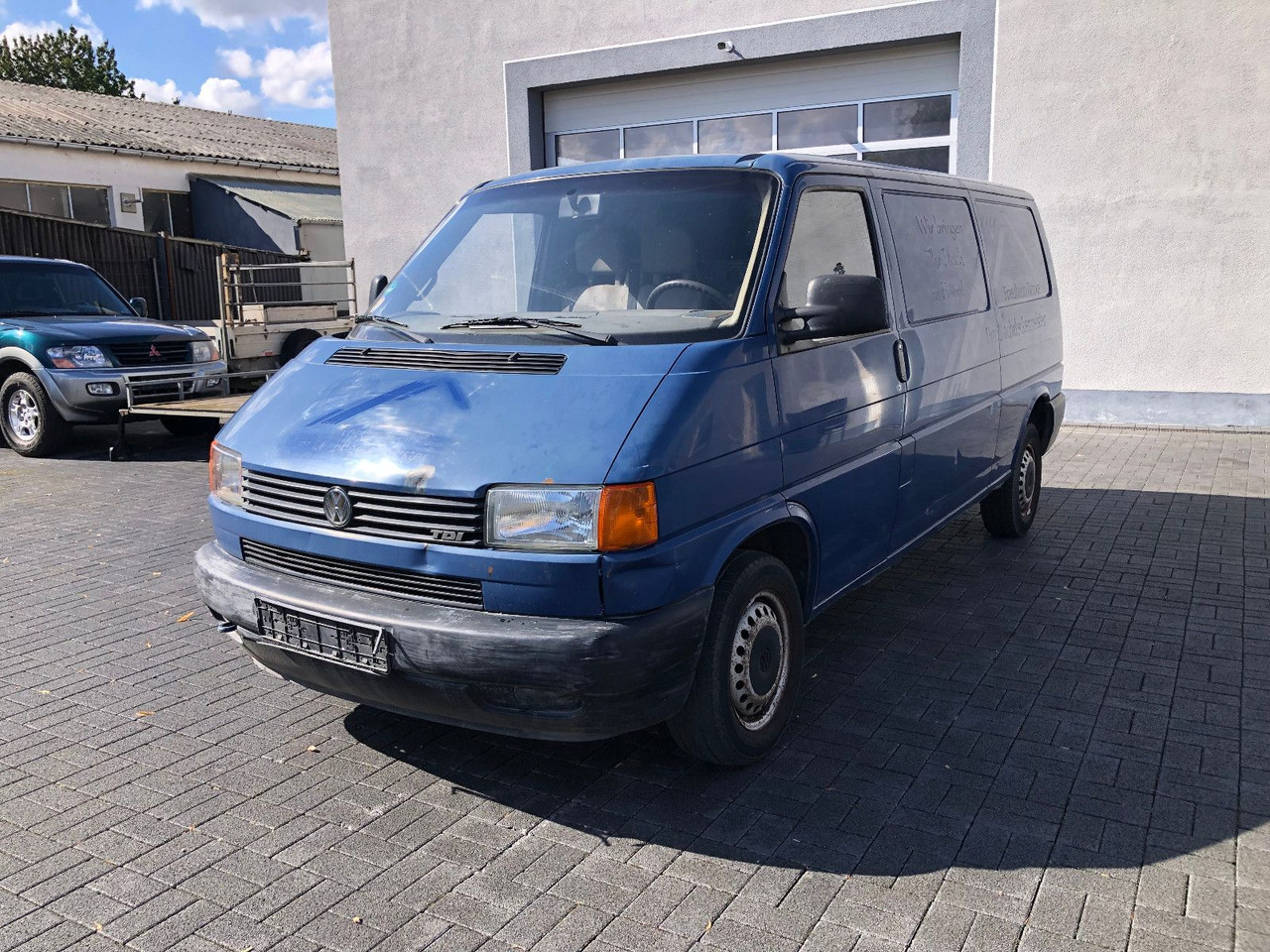 Volkswagen T4 2.5 TDI Lang - Küçük panelvan: fotoğraf 1 Volkswagen T4 2.5 TDI Lang - Küçük panelvan: fotoğraf 1