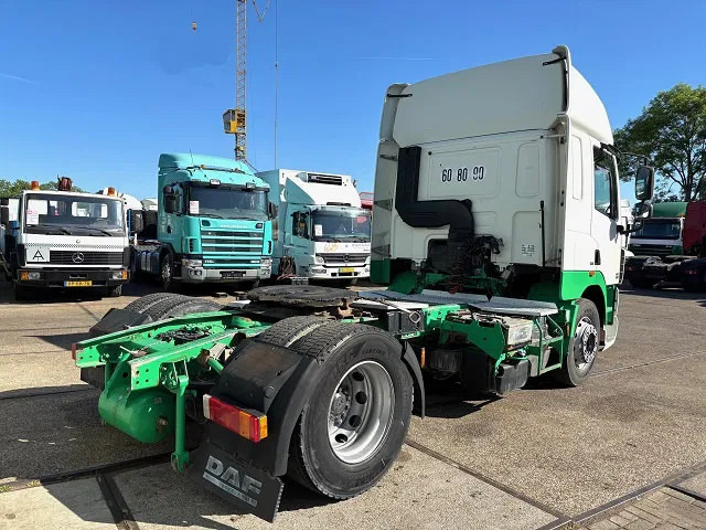 DAF CF 85.410 SPACECAB 4x2 (ZF16 MANUAL GEARBOX / MX-BRAKE / 995 LITER DIESELTANK / AIRCONDITIONING / FRIDGE UNTHER BED) - Çekici: fotoğraf 3 DAF CF 85.410 SPACECAB 4x2 (ZF16 MANUAL GEARBOX / MX-BRAKE / 995 LITER DIESELTANK / AIRCONDITIONING / FRIDGE UNTHER BED) - Çekici: fotoğraf 3