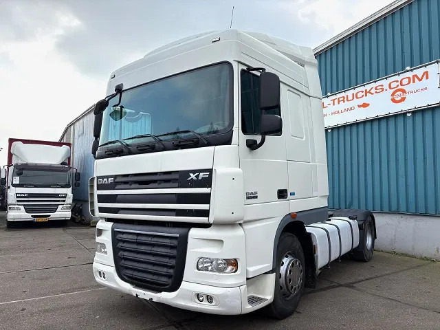 DAF XF 105.460 ATE SPACECAB 4x2 ONLY 835.500 KM (ZF-MANUAL GEARBOX / ZF-INTARDER / AIRCONDITIONING / EURO 5) - Çekici: fotoğraf 1 DAF XF 105.460 ATE SPACECAB 4x2 ONLY 835.500 KM (ZF-MANUAL GEARBOX / ZF-INTARDER / AIRCONDITIONING / EURO 5) - Çekici: fotoğraf 1