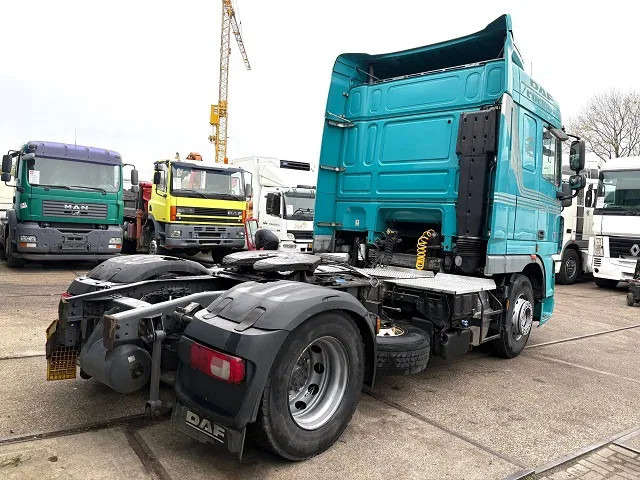 DAF XF 105.460 ATE SPACECAB (EURO 5 / ZF MANUAL GEARBOX / P.T.O. / AIRCONDITIONING / FRIDGE UNDER BED / ETC.) - Çekici: fotoğraf 3 DAF XF 105.460 ATE SPACECAB (EURO 5 / ZF MANUAL GEARBOX / P.T.O. / AIRCONDITIONING / FRIDGE UNDER BED / ETC.) - Çekici: fotoğraf 3