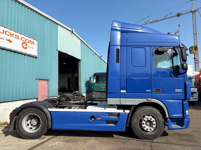 DAF XF 105.460 ATE SPACECAB (ZF16 MANUAL GEARBOX / HYDRAULIC KIT / P.T.O. / ADR-VLG / FULL SPOILERSET / FRIDGE) - Çekici: fotoğraf 4 DAF XF 105.460 ATE SPACECAB (ZF16 MANUAL GEARBOX / HYDRAULIC KIT / P.T.O. / ADR-VLG / FULL SPOILERSET / FRIDGE) - Çekici: fotoğraf 4