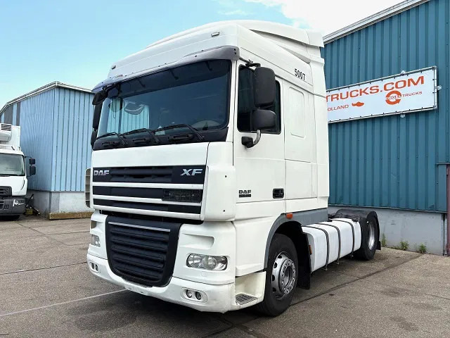 DAF XF 105.460 SPACECAB (4 IDENTICAL UNITS AVAILBLE) (ZF16 MANUAL GEARBOX / MX-BRAKE / 870+430 LITER TANK / FRIDGE / AIRCONDITIONING - Çekici: fotoğraf 1 DAF XF 105.460 SPACECAB (4 IDENTICAL UNITS AVAILBLE) (ZF16 MANUAL GEARBOX / MX-BRAKE / 870+430 LITER TANK / FRIDGE / AIRCONDITIONING - Çekici: fotoğraf 1
