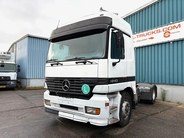 Mercedes-Benz Actros 1843 LS (MP1) (EPS WITH CLUTCH (3 PEDALS) / AIRCONDITIONING / SUNVISOR / ETC.) - Çekici: fotoğraf 1 Mercedes-Benz Actros 1843 LS (MP1) (EPS WITH CLUTCH (3 PEDALS) / AIRCONDITIONING / SUNVISOR / ETC.) - Çekici: fotoğraf 1