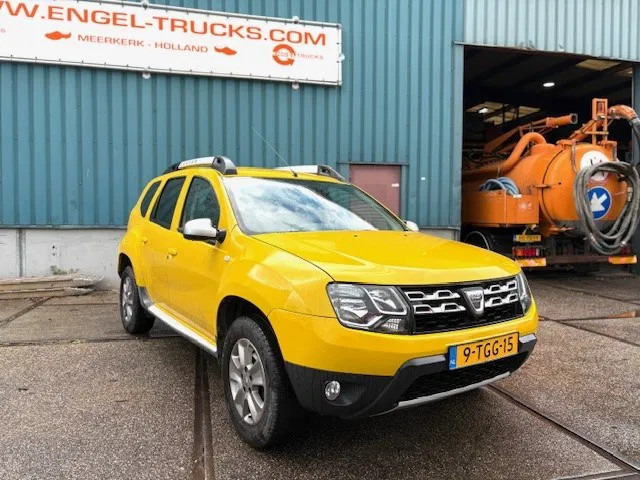 Dacia Duster 1.5DCI 4x4 MINI MPV (6 GEARS MANUAL GEARBOX / AIRCONDITIONING / CRUISE CONTROL / ETC.) - Binek araba: fotoğraf 2 Dacia Duster 1.5DCI 4x4 MINI MPV (6 GEARS MANUAL GEARBOX / AIRCONDITIONING / CRUISE CONTROL / ETC.) - Binek araba: fotoğraf 2