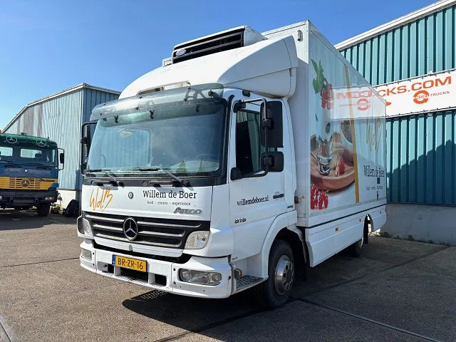 Mercedes-Benz Atego 816 L 4x2 ORIGINAL DUTCH COOLER TRUCK WITH CARRIER XARIOS 600D/E (MANUAL GEARBOX / AIRCONDITIONING / 2.000 KG. TAILLIFT) - Refrijeratör kamyon: fotoğraf 1 Mercedes-Benz Atego 816 L 4x2 ORIGINAL DUTCH COOLER TRUCK WITH CARRIER XARIOS 600D/E (MANUAL GEARBOX / AIRCONDITIONING / 2.000 KG. TAILLIFT) - Refrijeratör kamyon: fotoğraf 1