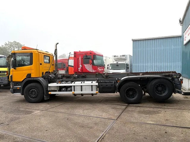 Scania P114-340 6x2 WITH MULTILIFT CONTAINERSYSTEM ONLY 80.500 KM!! ORIGINAL (10 TIRES / FULL STEEL SUSPENSION / 12 GEARS MANUAL GEARBO - Konteynır taşıyıcı/ Yedek karoser kamyon: fotoğraf 5 Scania P114-340 6x2 WITH MULTILIFT CONTAINERSYSTEM ONLY 80.500 KM!! ORIGINAL (10 TIRES / FULL STEEL SUSPENSION / 12 GEARS MANUAL GEARBO - Konteynır taşıyıcı/ Yedek karoser kamyon: fotoğraf 5
