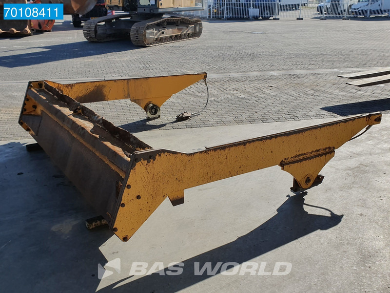 Volvo A35F Tailgate - Heckklappe - VOLVO A35F 2013 - Ataşman: fotoğraf 3 Volvo A35F Tailgate - Heckklappe - VOLVO A35F 2013 - Ataşman: fotoğraf 3