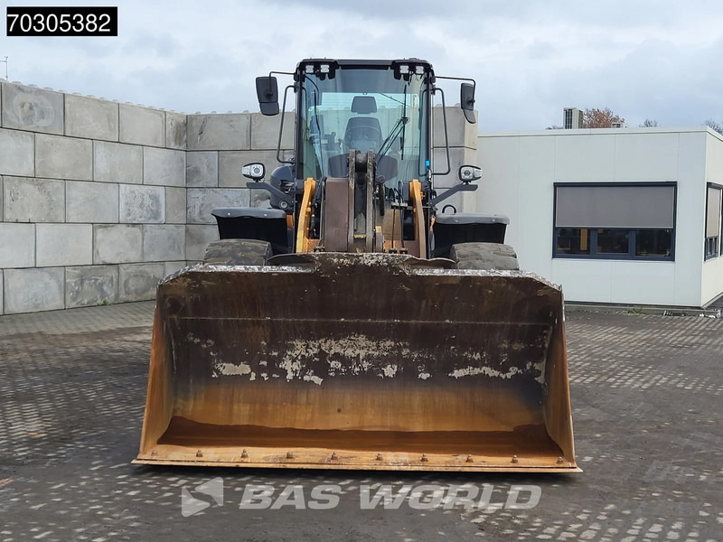 Tekerlekli yükleyici Case 821 G: fotoğraf 17